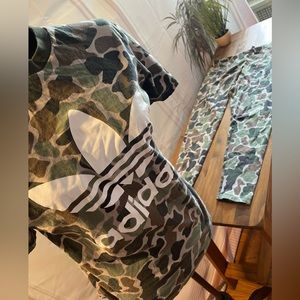 2 piece Adidas Camo set